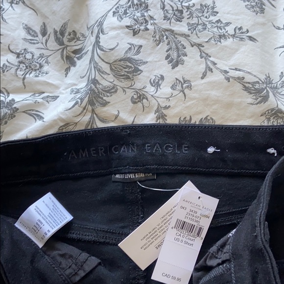 Brand New Black Denim American Eagle Jeans - Picture 2 of 2